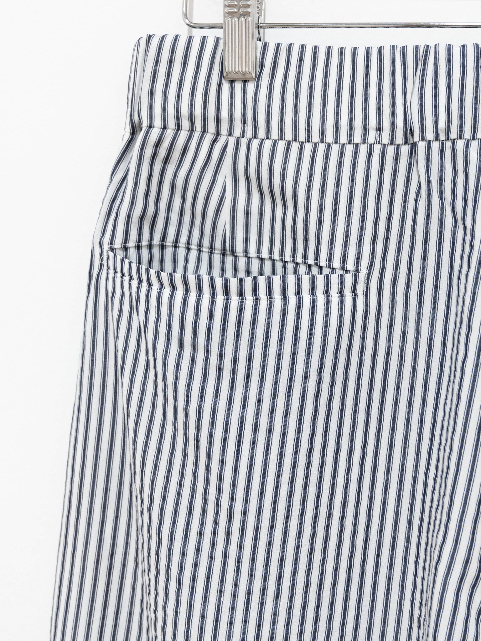 Namu Shop - Veritecoeur Tuck Pants - Navy Stripe