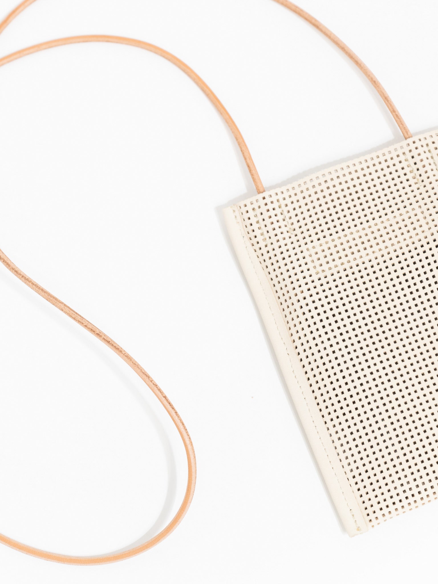 Namu Shop - Amiacalva Mesh Leather Pochette - Beige, Black