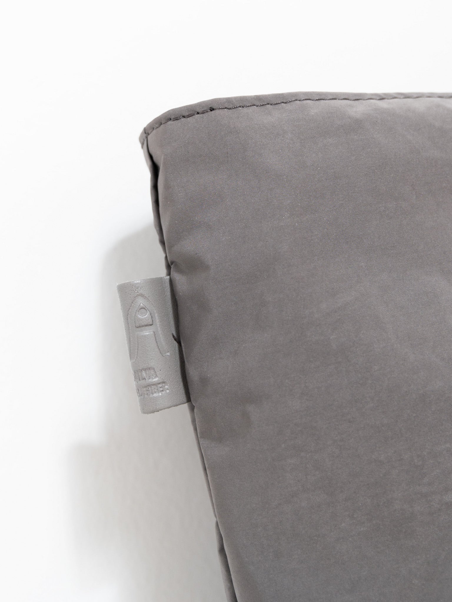 Namu Shop - Amiacalva Medium Split Yarn Tote - Gray