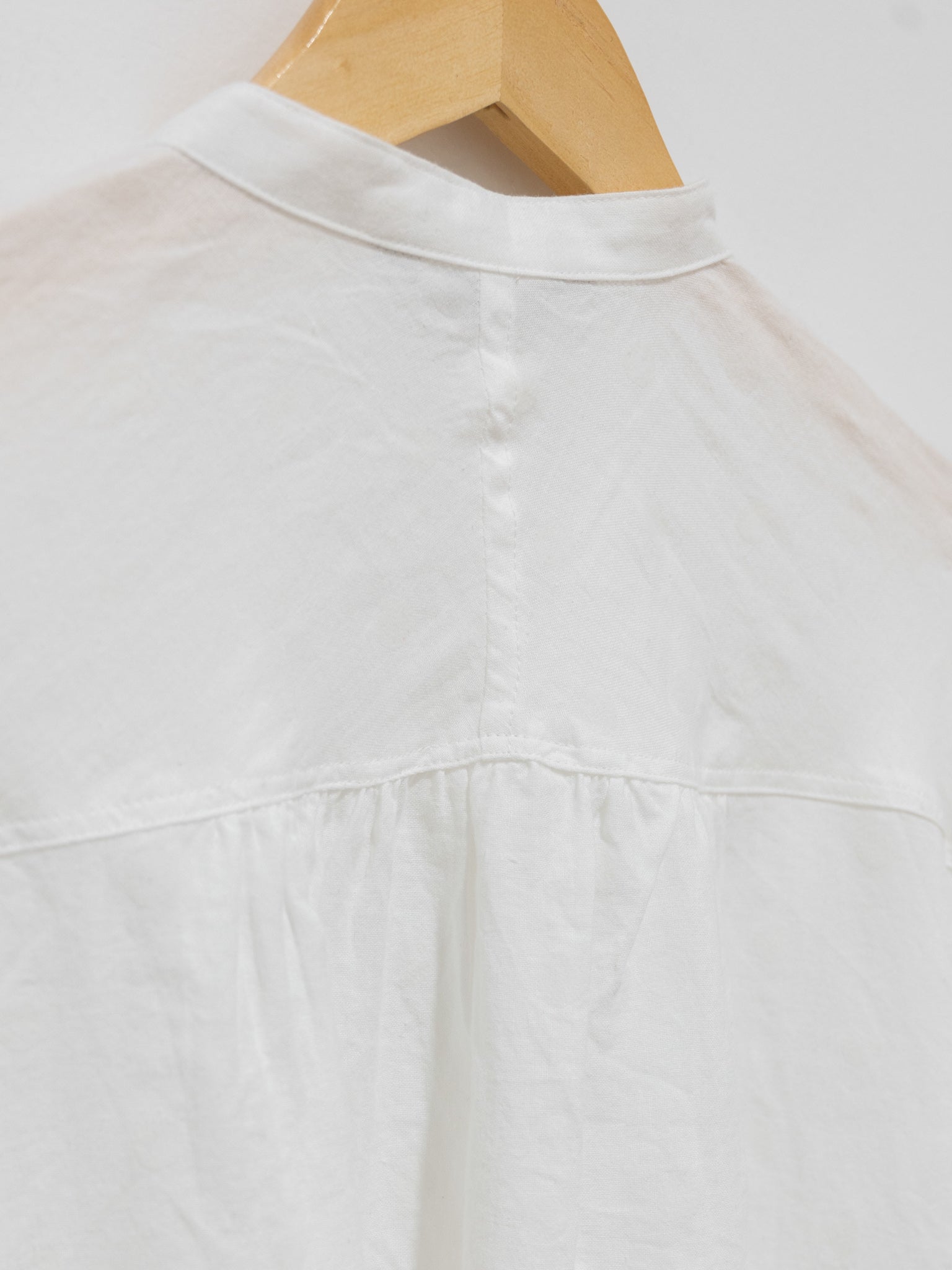 Namu Shop - Ichi Antiquites Azumadaki Ramie Flocky Dot Shirt - White