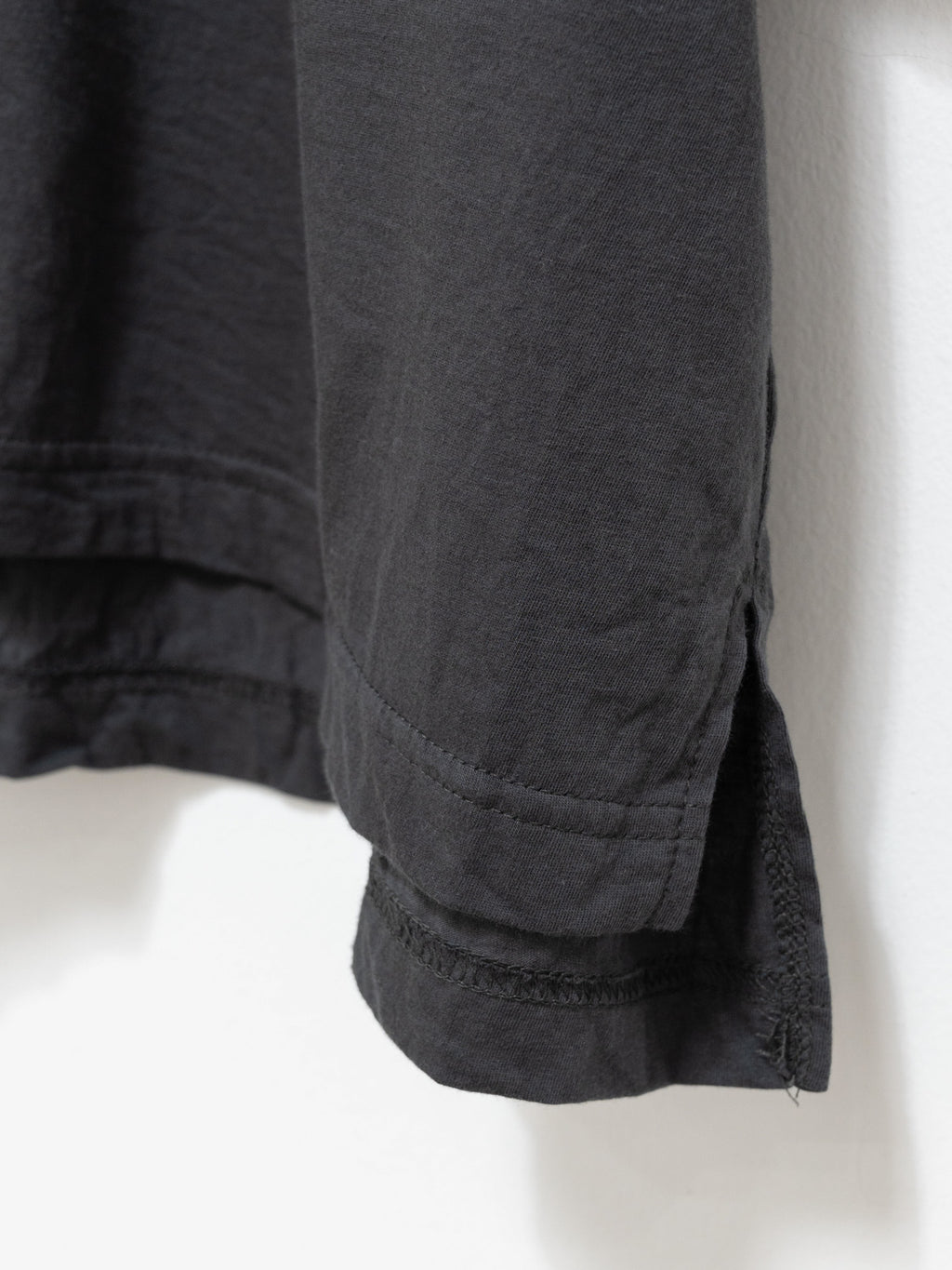 Namu Shop - ICHI Relaxed S/S Pullover - Charcoal Gray