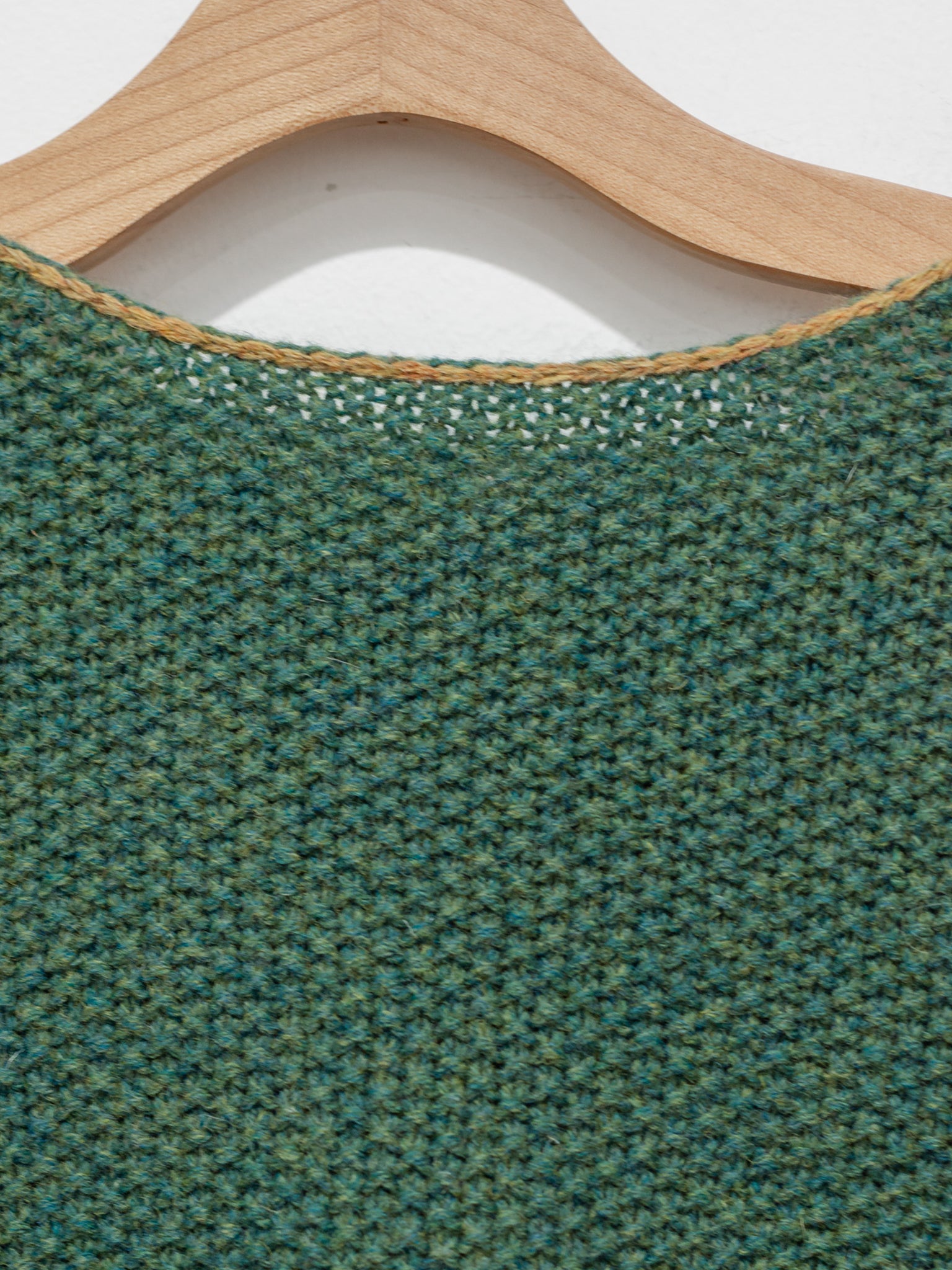 Namu Shop - ICHI Wool Contrast Hem Pullover Knit - Green