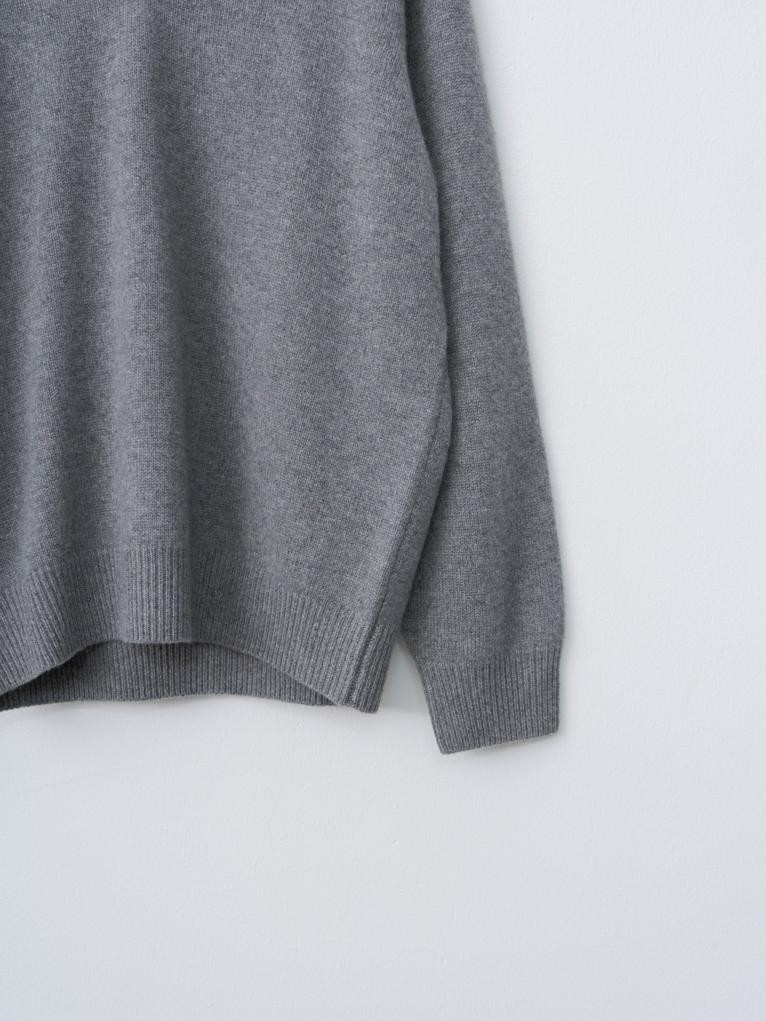 Namu Shop - Sofie D'Hoore Mann 3-Ply Cashmere Sweater - Mid Grey Melange