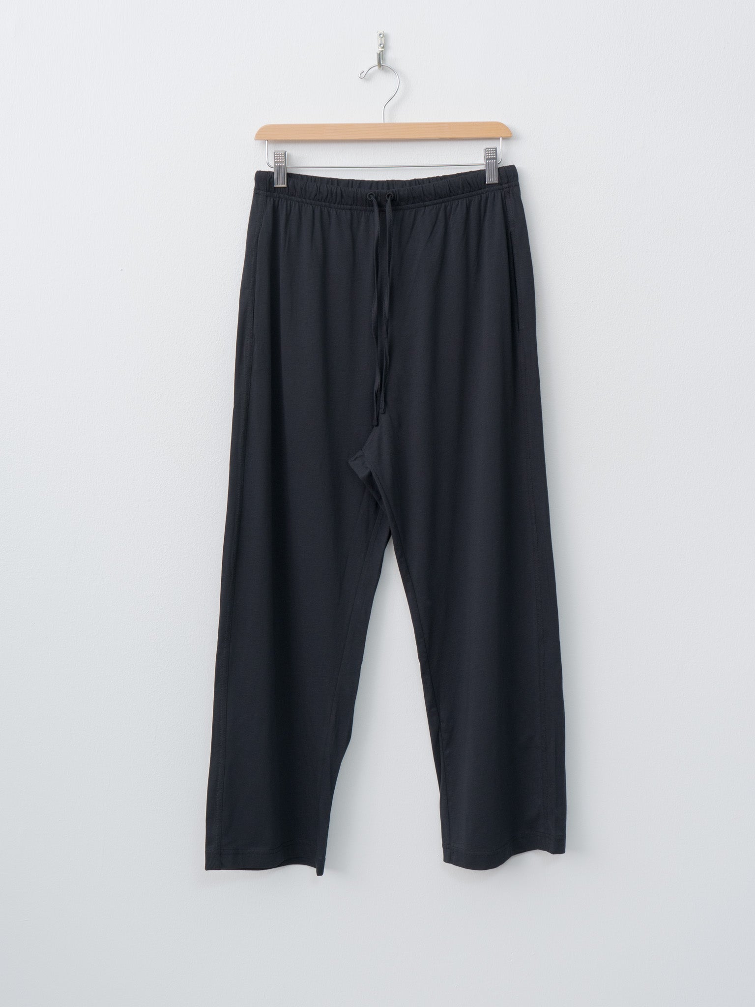 Namu Shop - Sofie D'Hoore Tahoe Pajamas Set with Pouch - Black