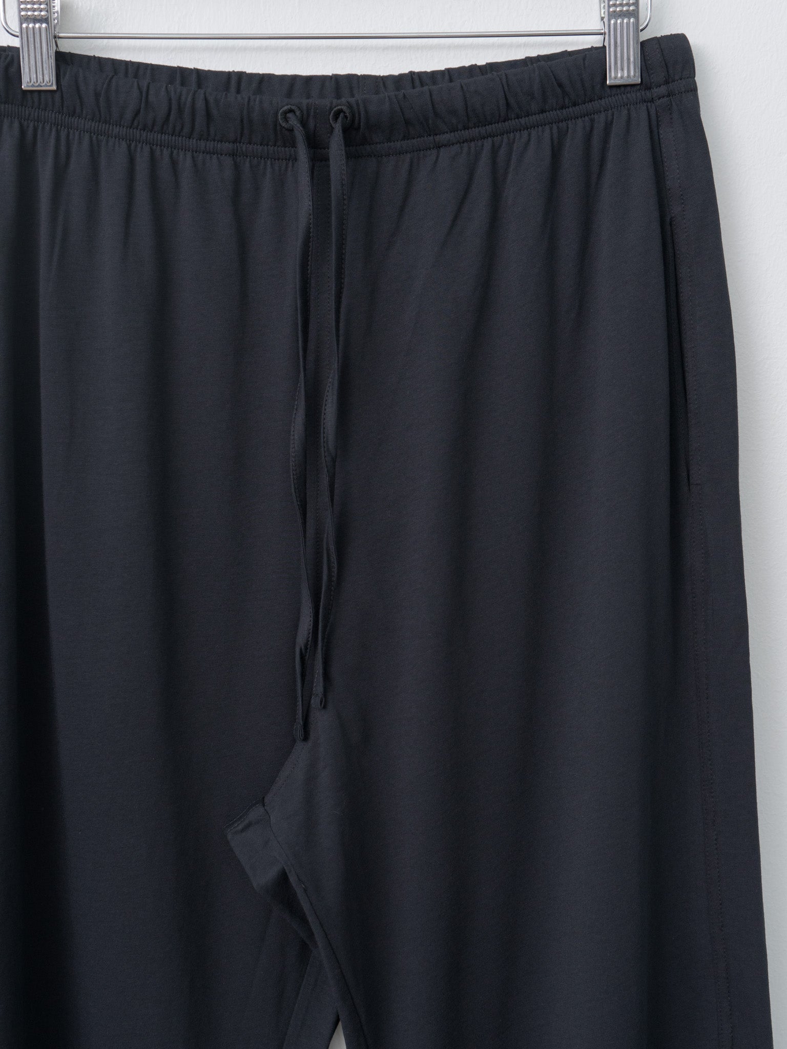 Namu Shop - Sofie D'Hoore Tahoe Pajamas Set with Pouch - Black