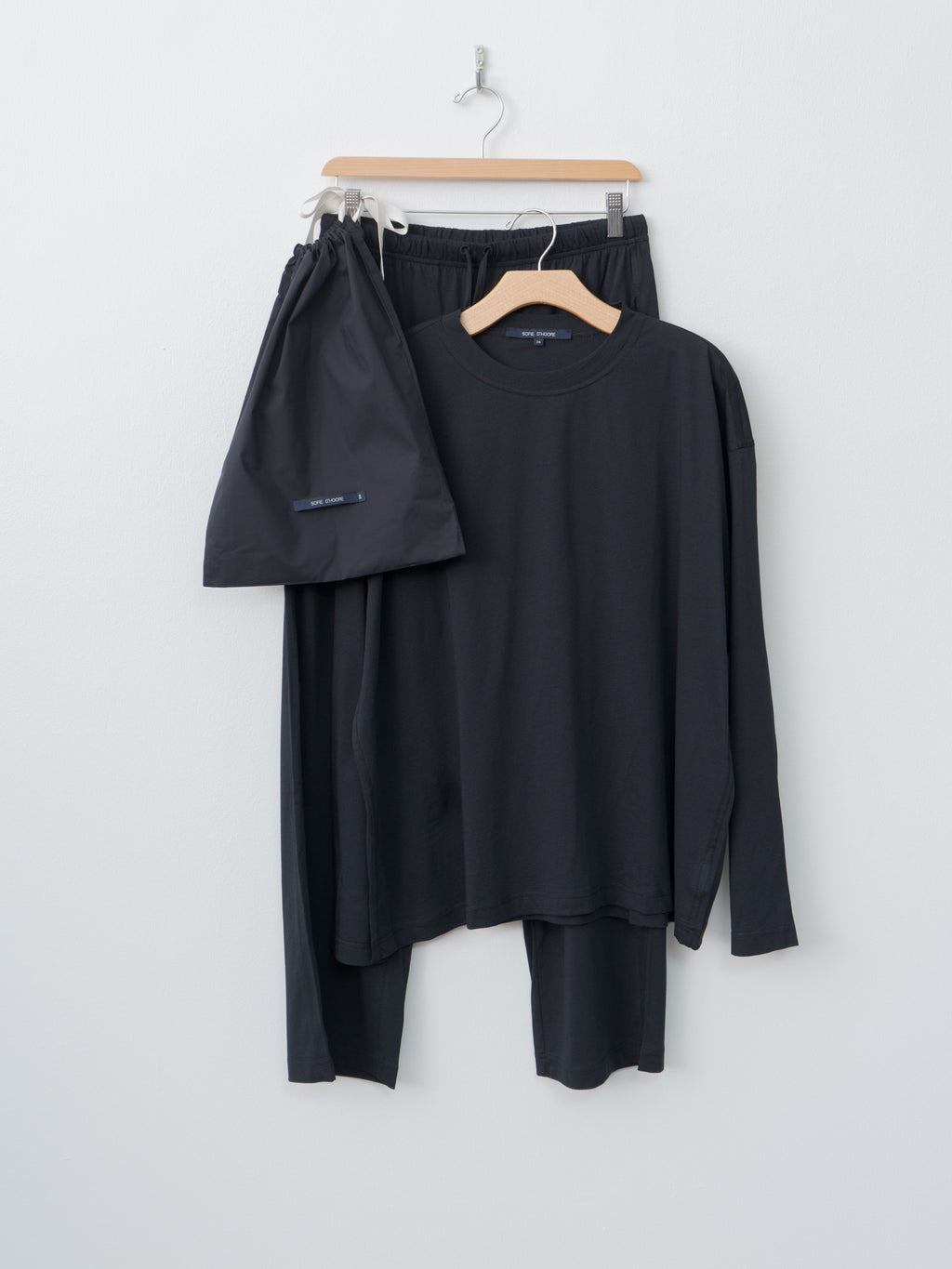 Namu Shop - Sofie D'Hoore Tahoe Pajamas Set with Pouch - Black