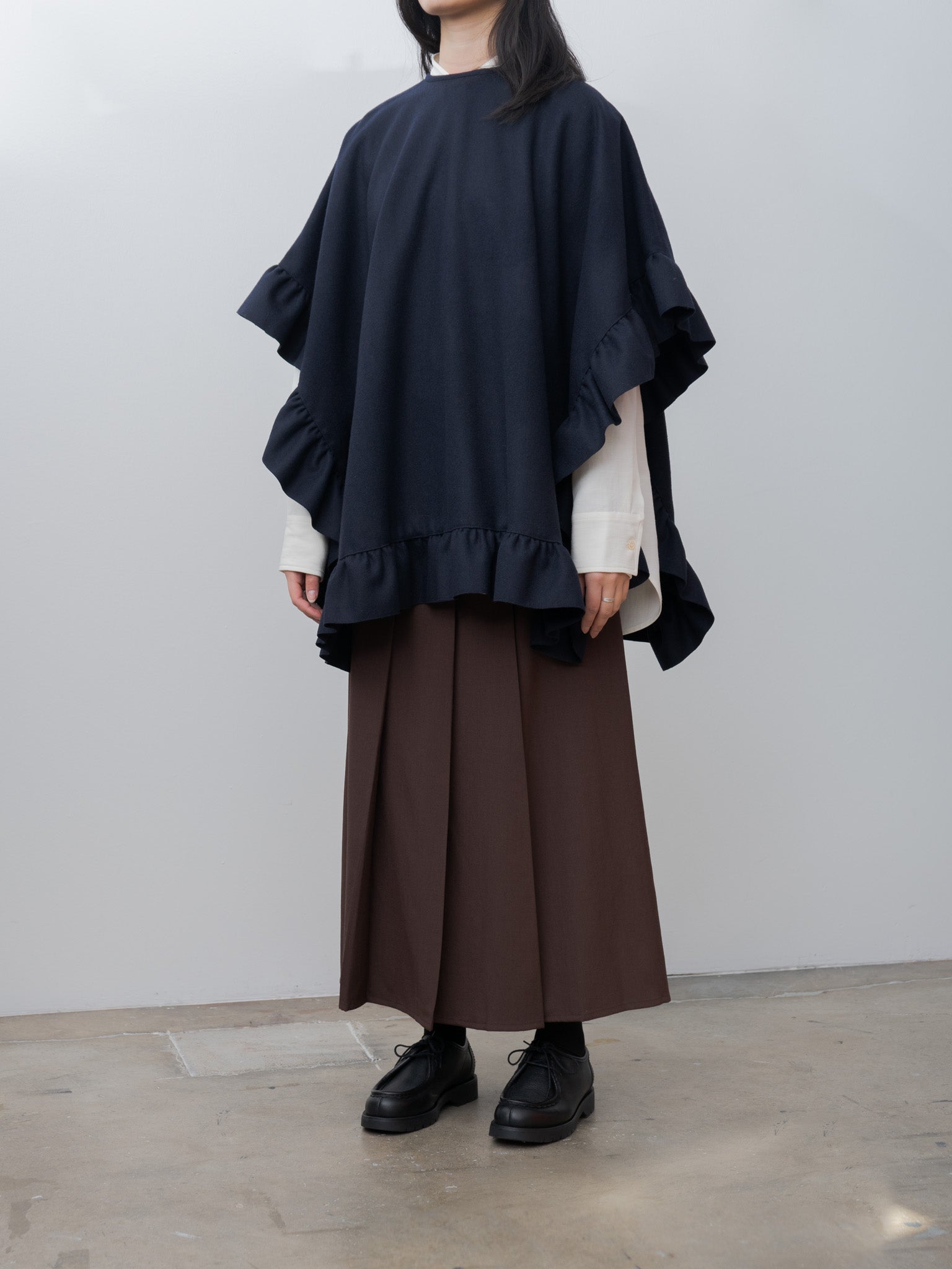 Namu Shop - Eleph Rose Ruffle Cape - Navy Wool