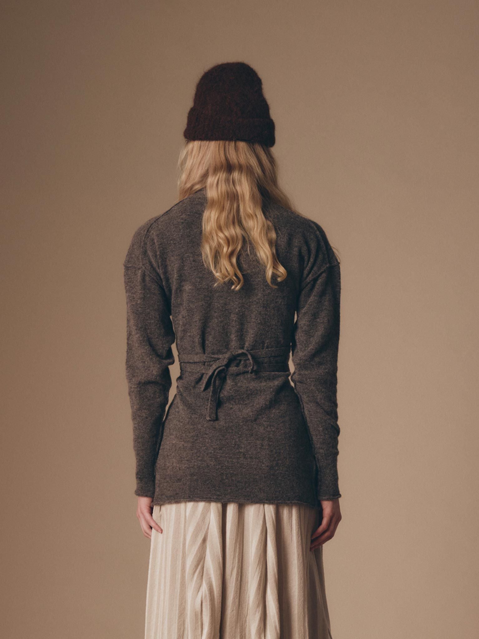 Namu Shop - Rus KARAMU Sweater - Graphite