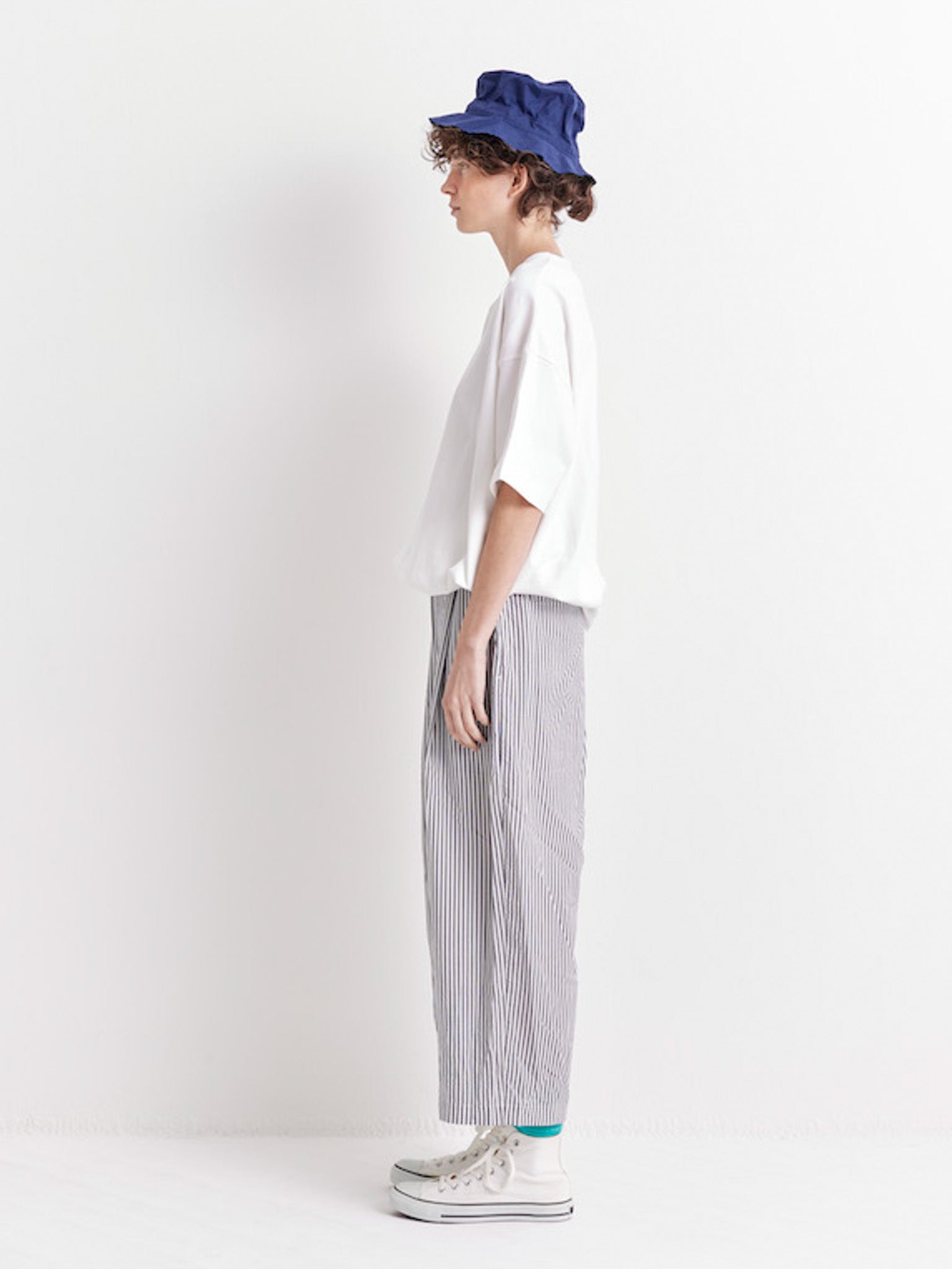 Namu Shop - Veritecoeur Tuck Pants - Navy Stripe
