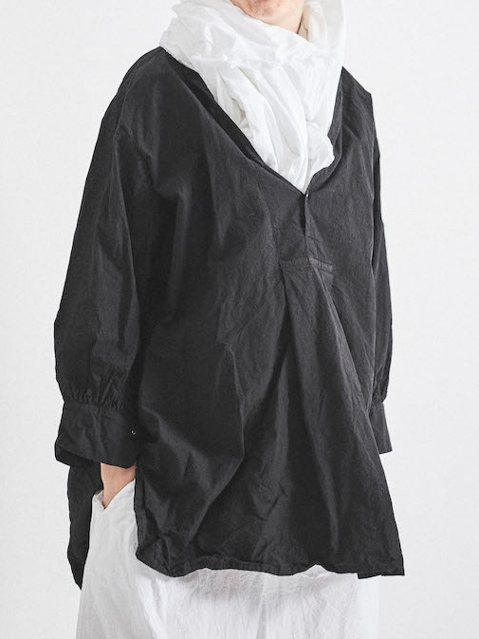Namu Shop - Veritecoeur Shrink Yoke Shirt - Black