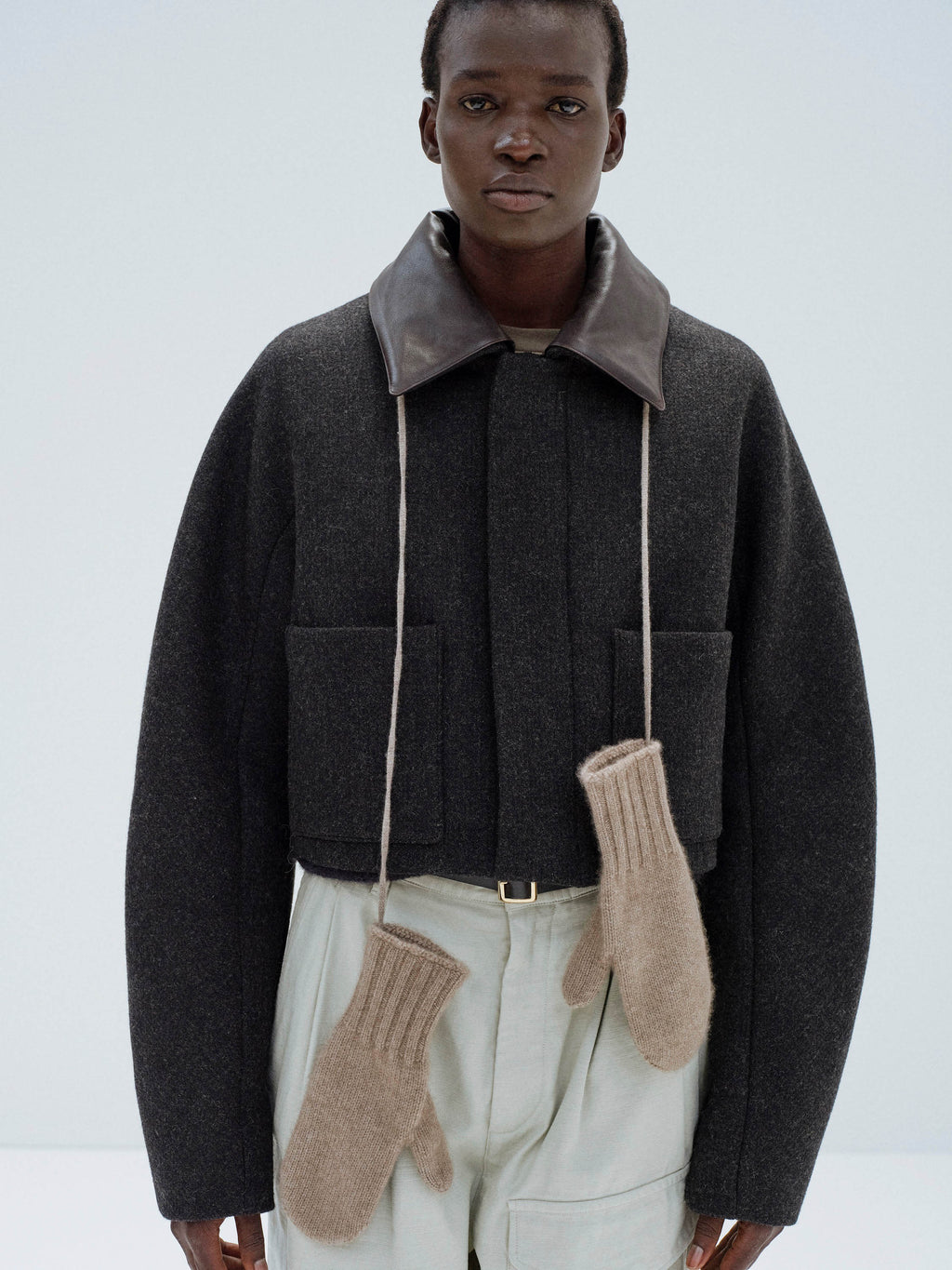 Baby Cashmere Knit Mittens - Top Black