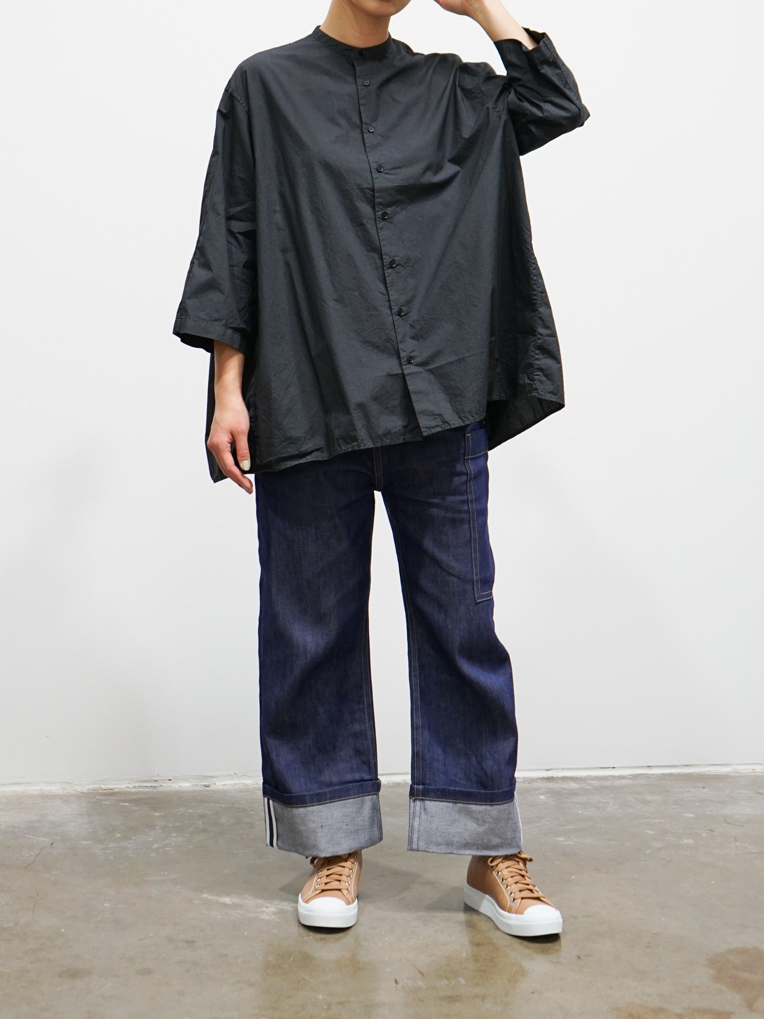 Namu Shop - Veritecoeur Band Collar Gather Back Shirt - Blue