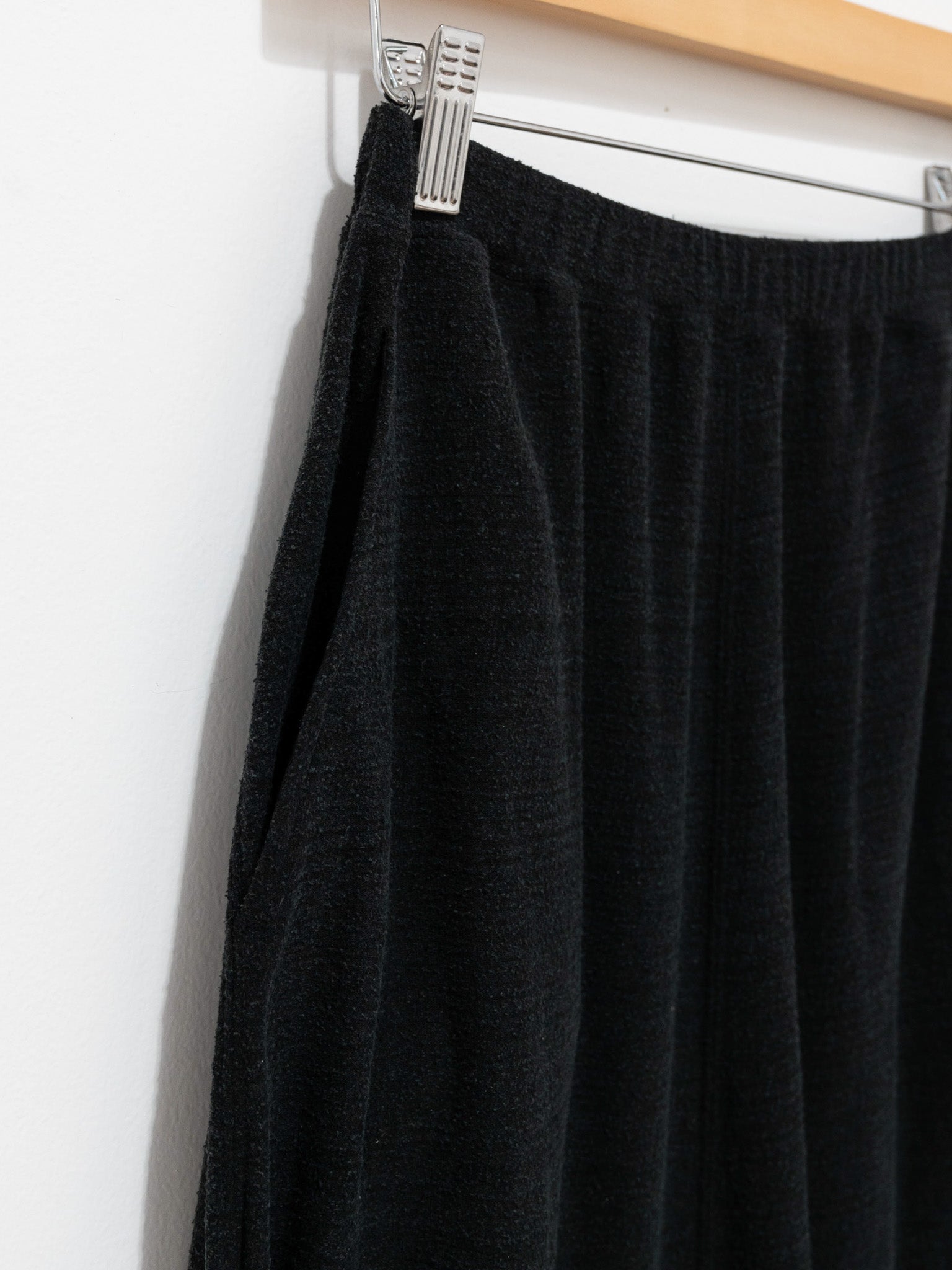 Namu Shop - Unfil Raw Silk Plain Jersey Flared Skirt - Black