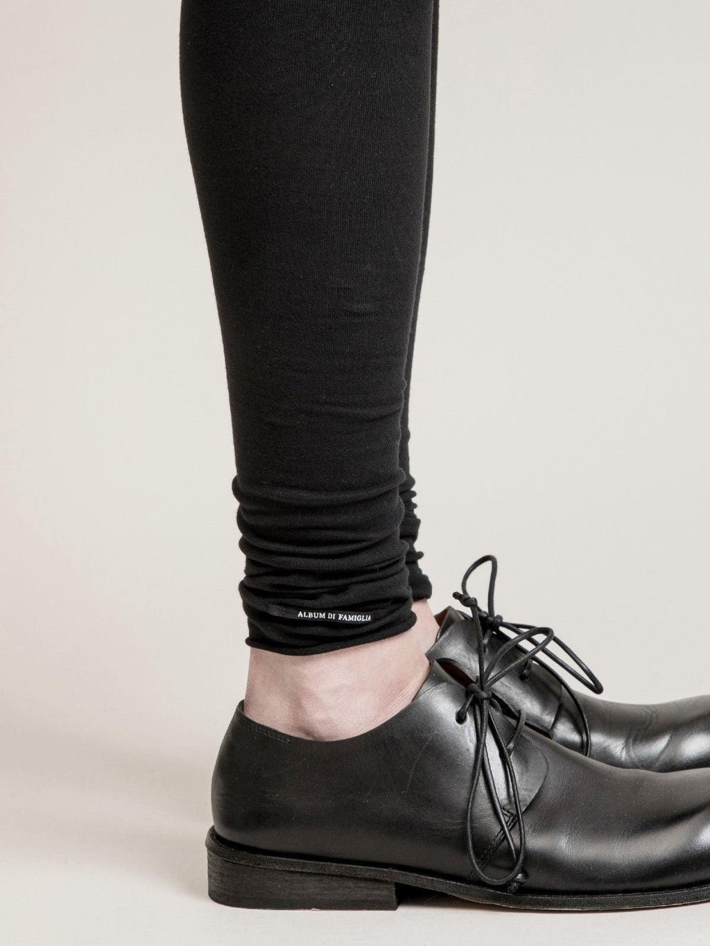 Namu Shop - Album di Famiglia Leggings JS - Black (restocked)