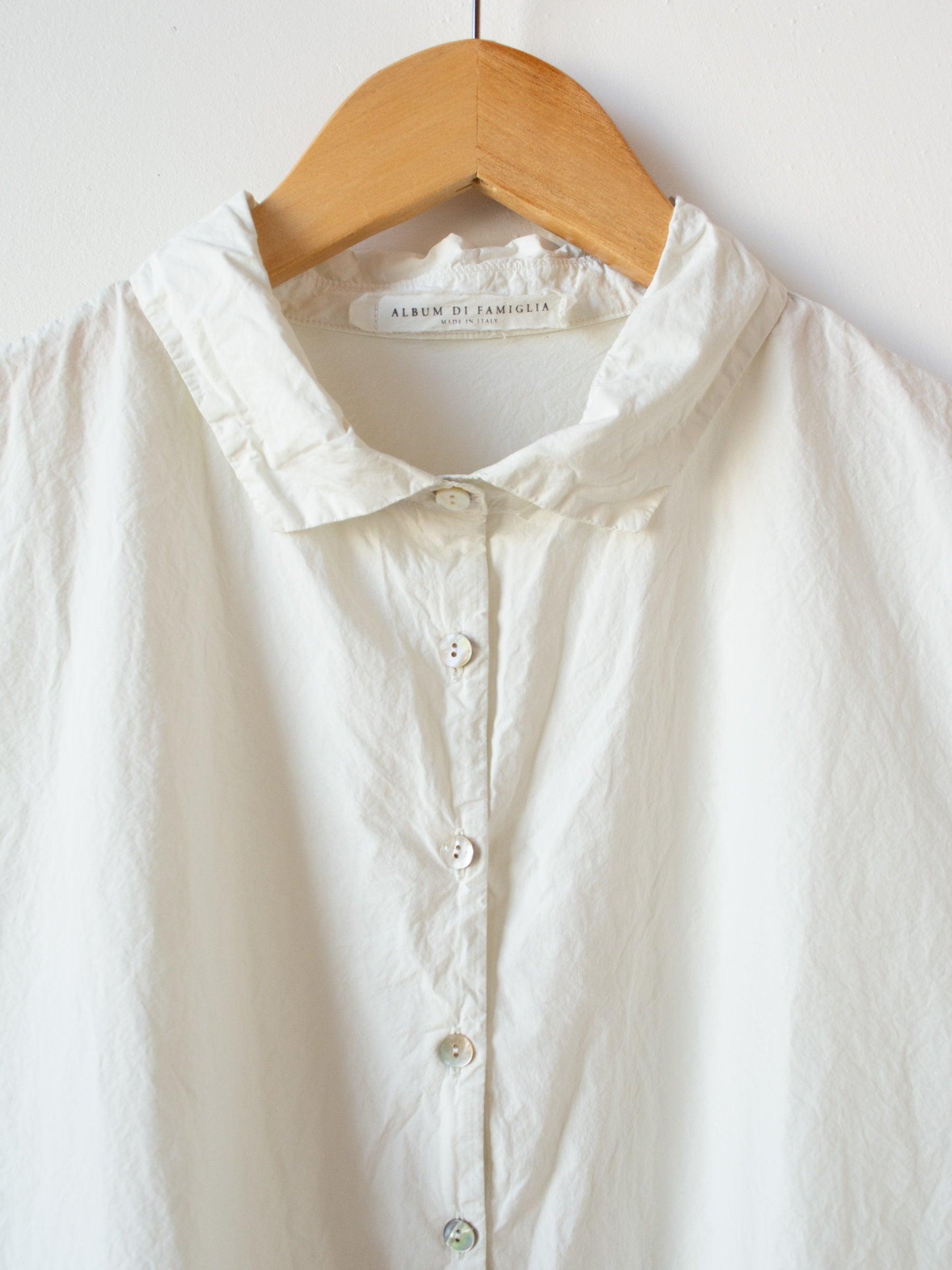 Namu Shop - Album di Famiglia Short Collar Shirt TC - Chalk (restocked)