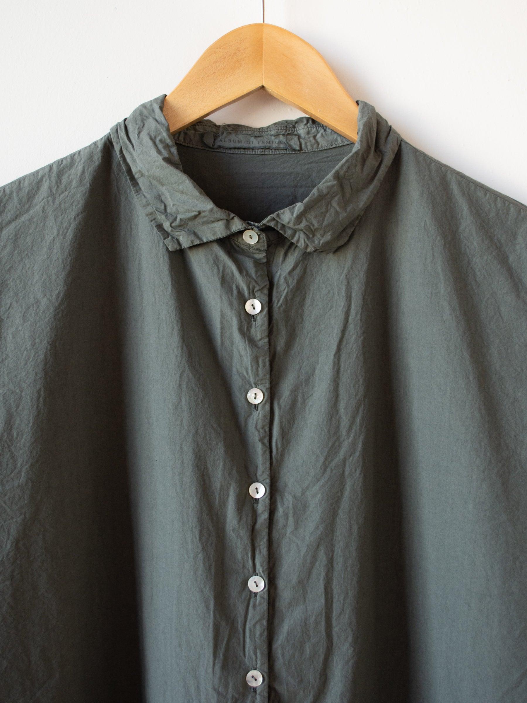 Namu Shop - Album di Famiglia Short Collar Shirt TC - Olive (restocked)