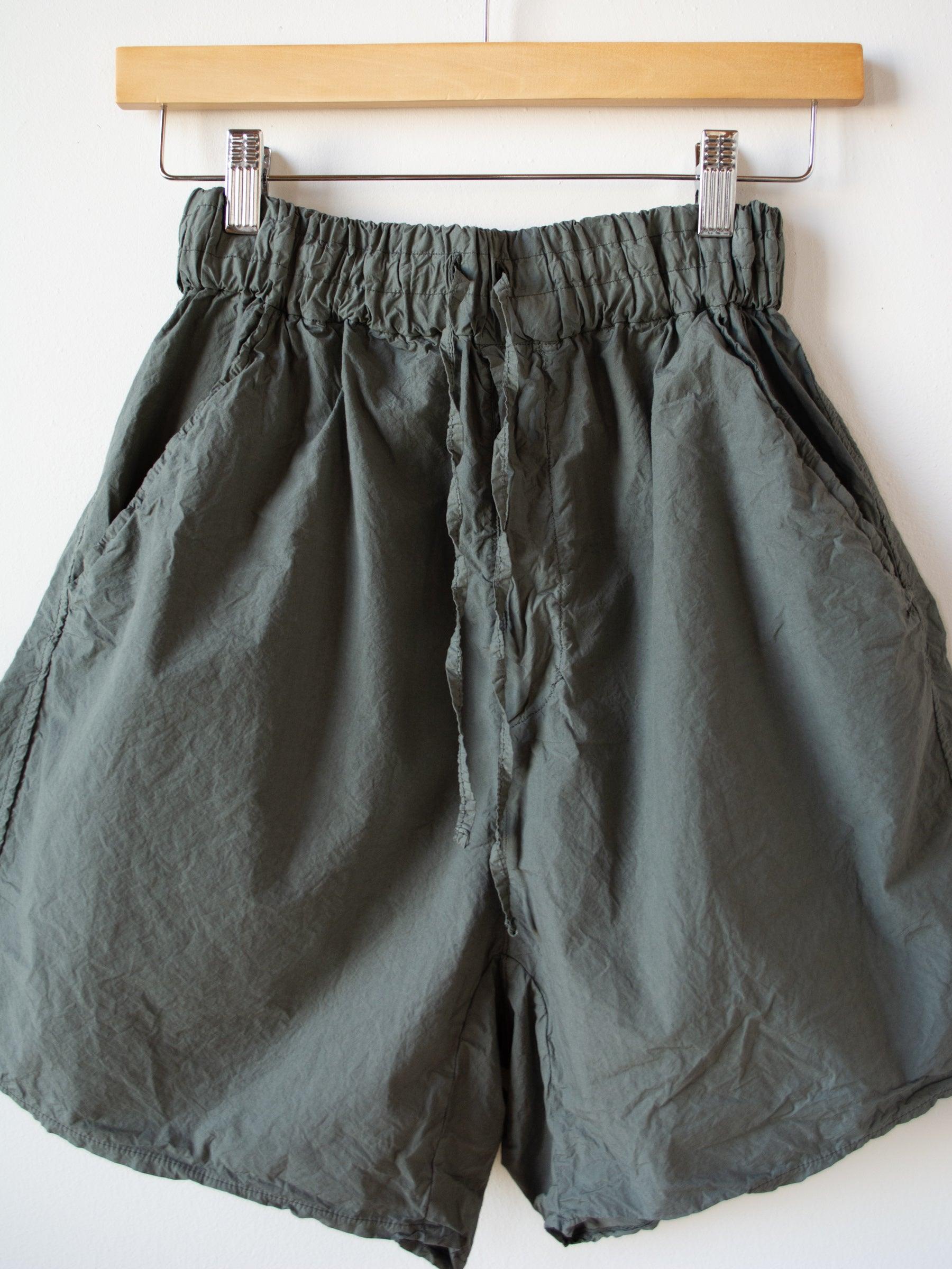 Namu Shop - Album di Famiglia Short TC - Olive (restocked)