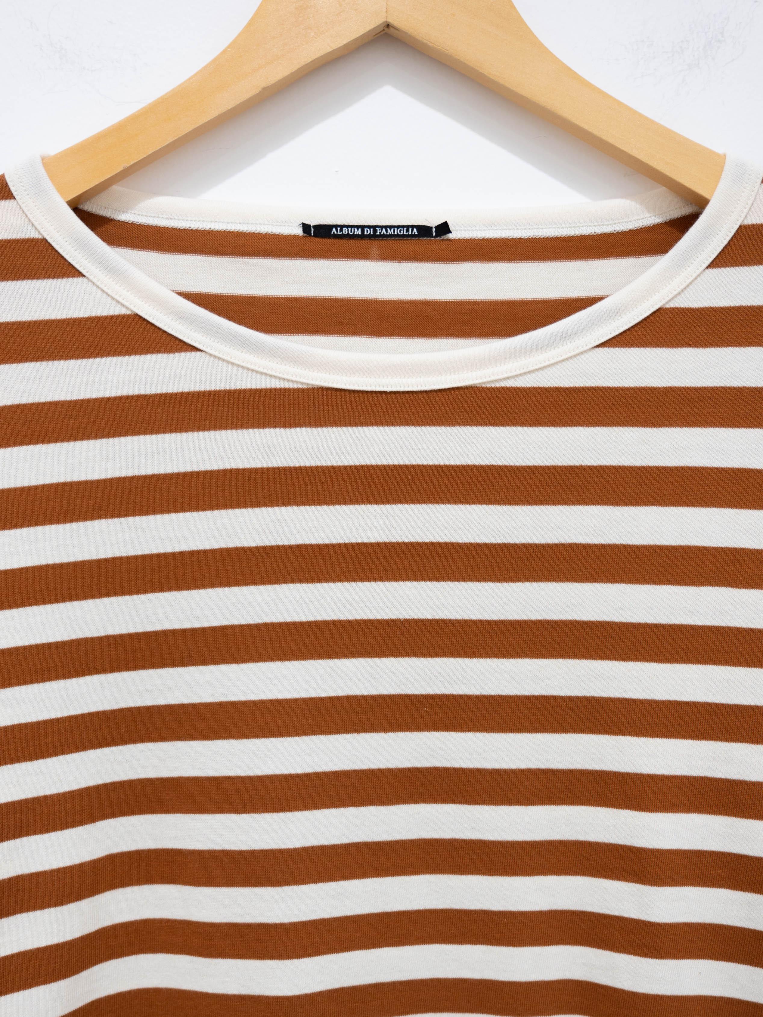 Namu Shop - Album di Famiglia T-Shirt Riga - Dune