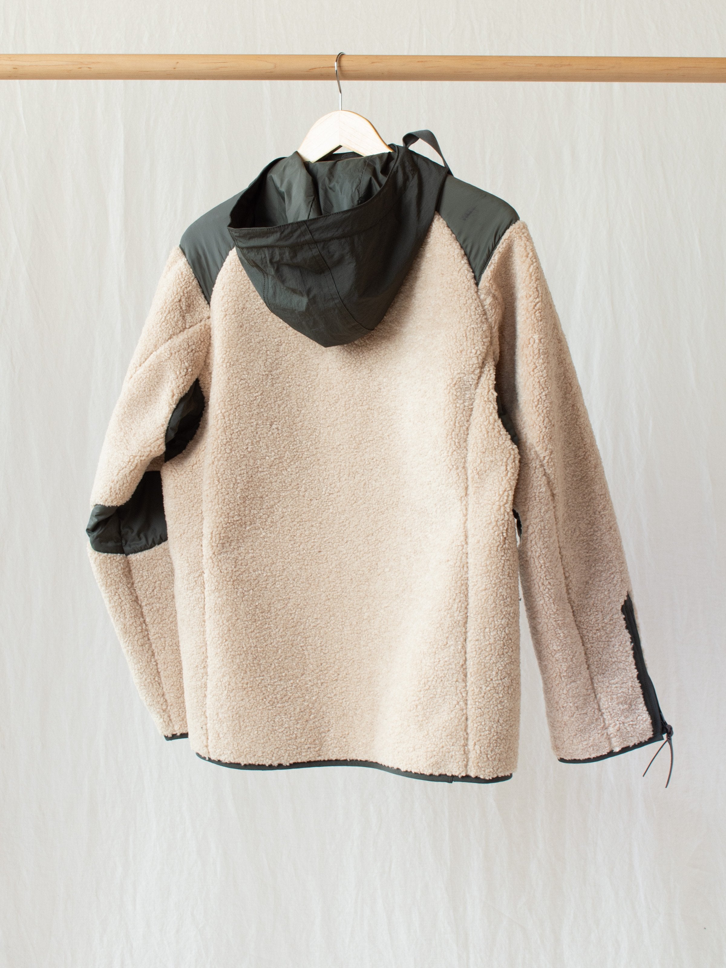 Namu Shop - Eastlogue Traveler Jacket - Beige & Olive