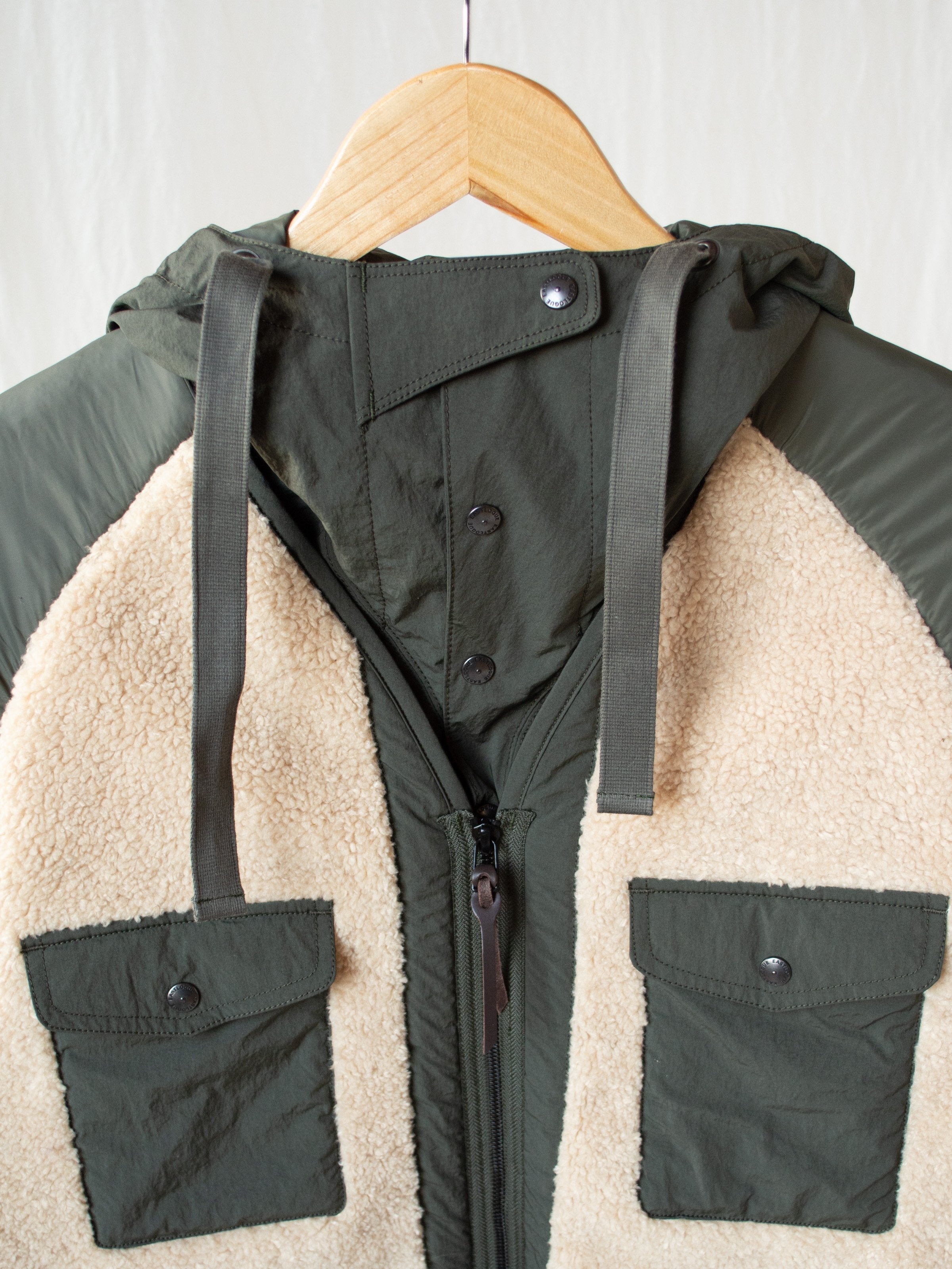 Namu Shop - Eastlogue Traveler Jacket - Beige & Olive