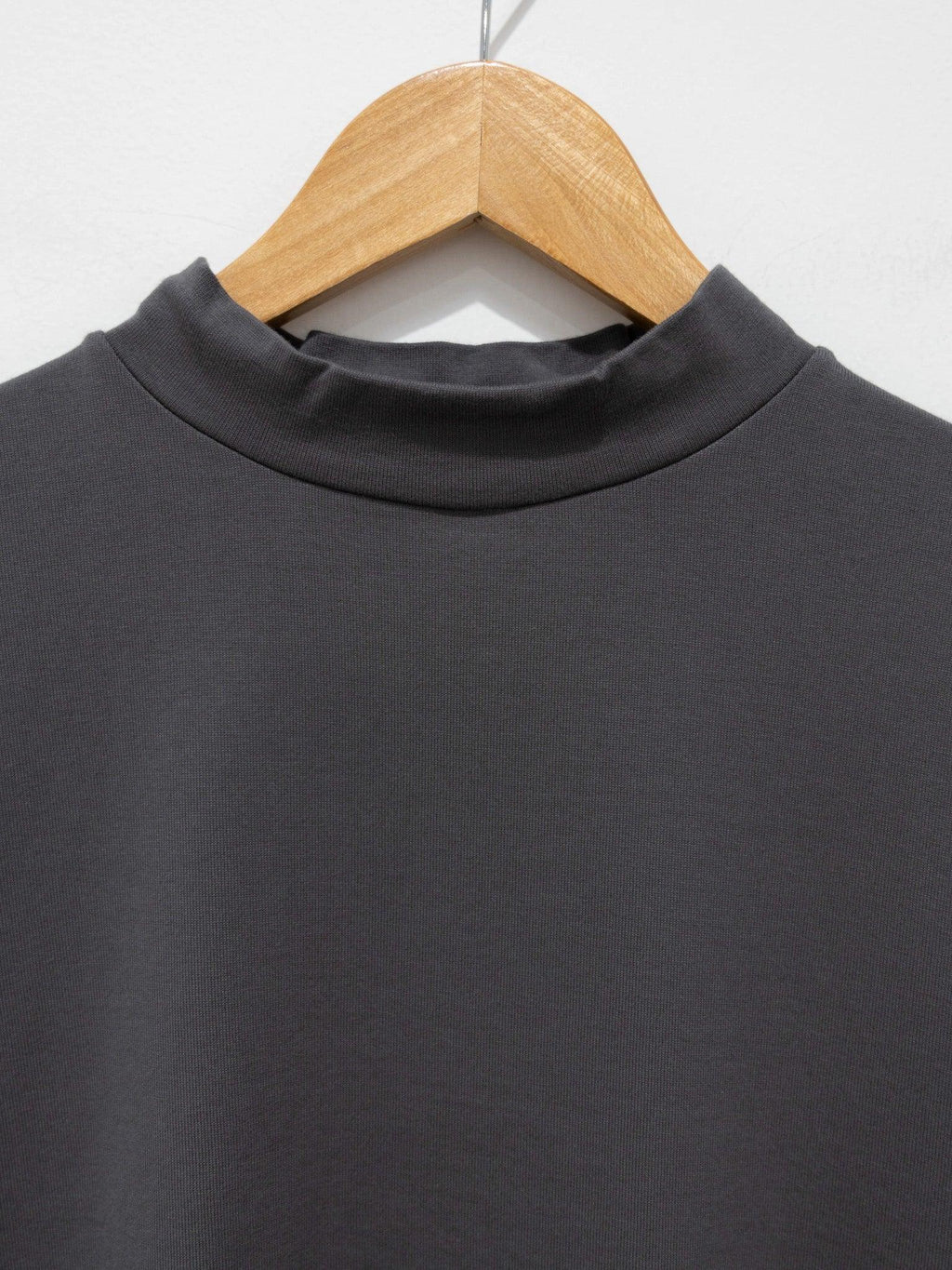 Namu Shop - Hatski Mock Neck Tee - Magnet
