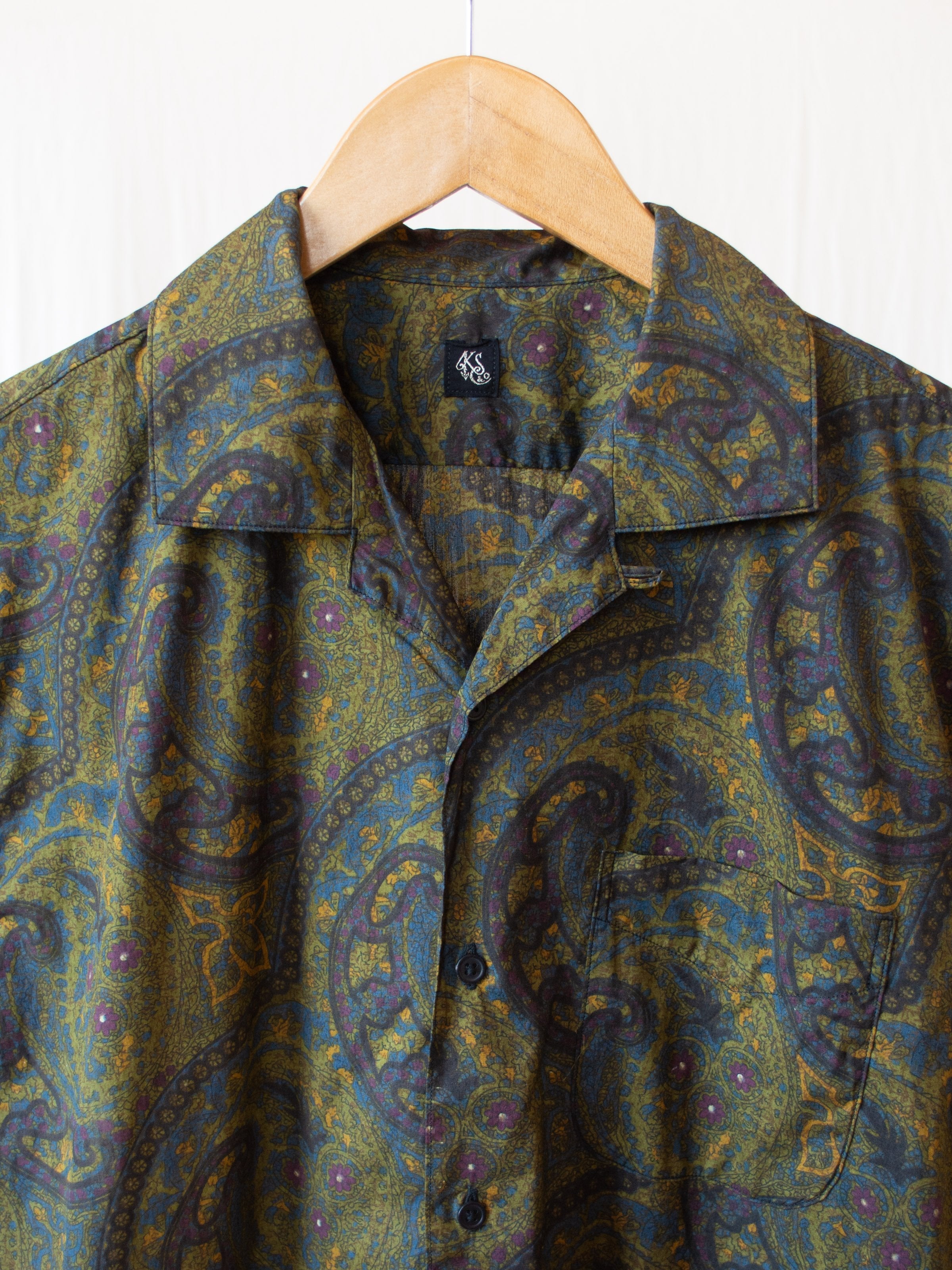 Namu Shop - Kaptain Sunshine Open Collar S/S Shirt - Hand Printed Dark Paisley