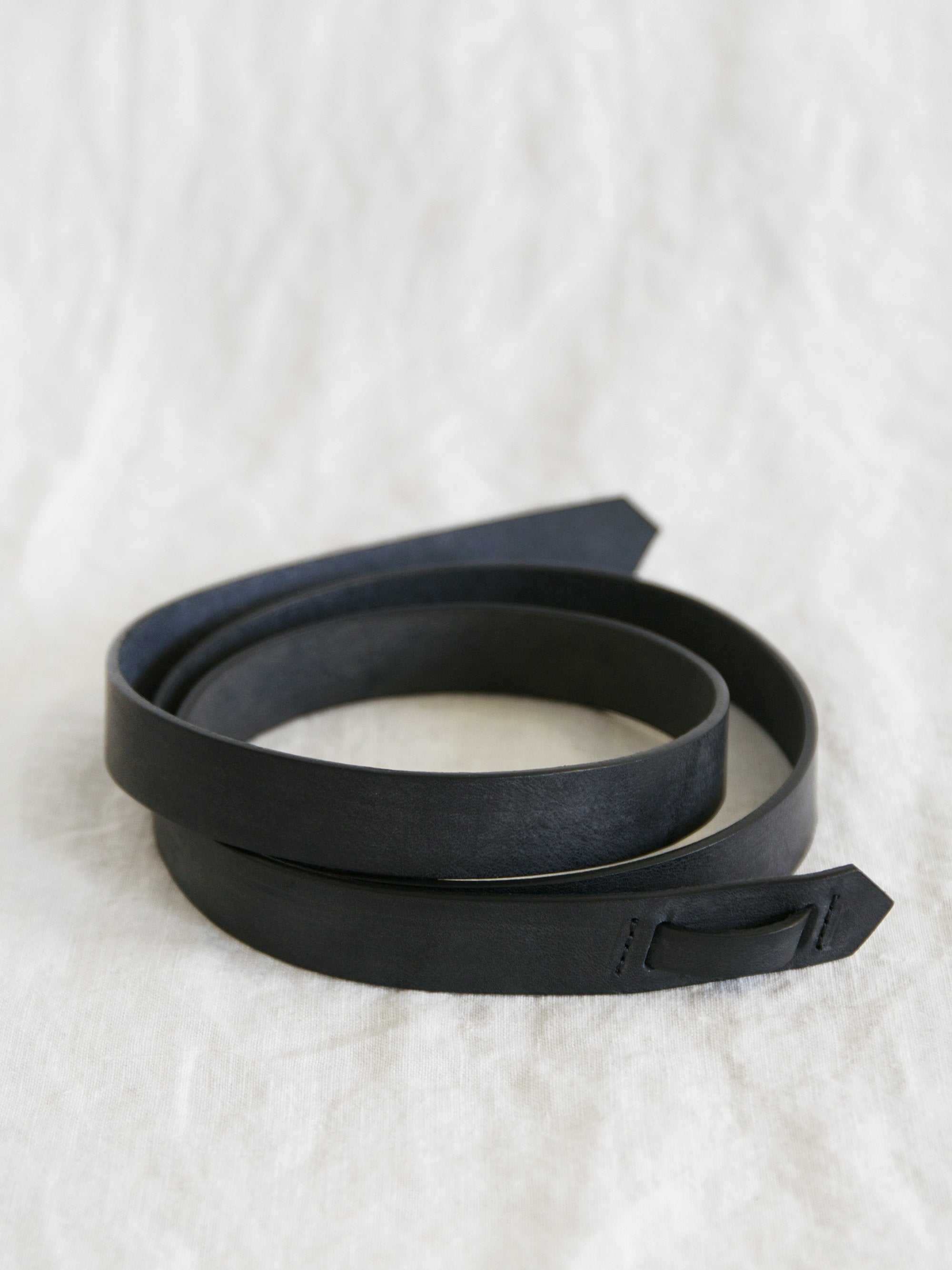 Namu Shop - Phlannel Buckleless Leather Belt - Black