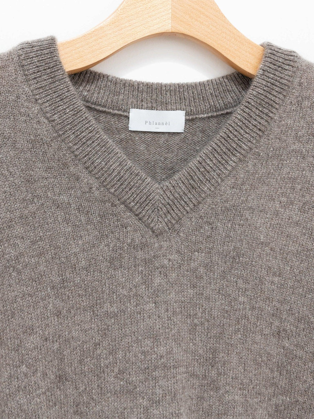 Namu Shop - Phlannel Wool Yak V-Neck Knit - Beige