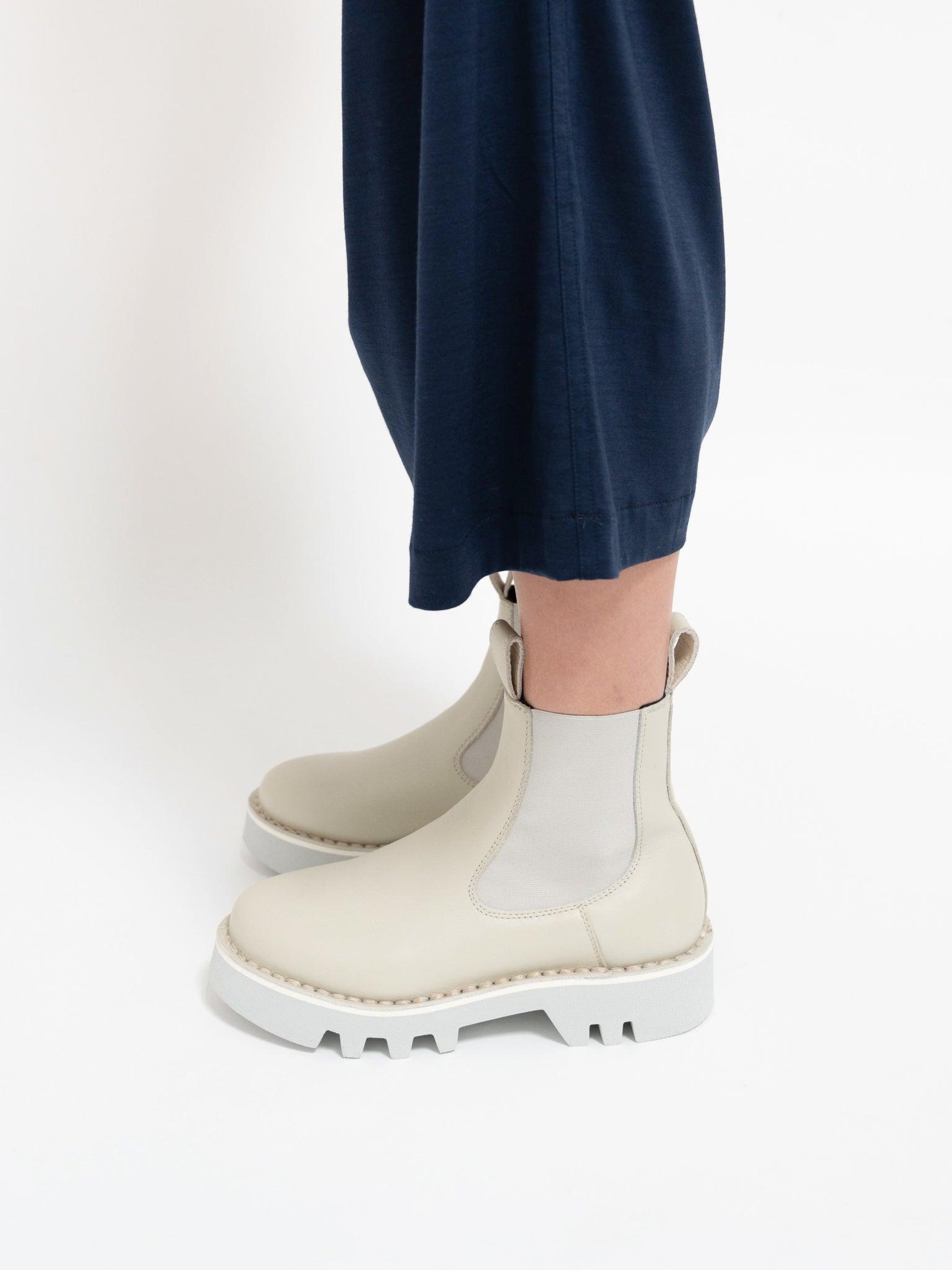 Namu Shop - Sofie D'Hoore Foal Chelsea Boot - Mastic