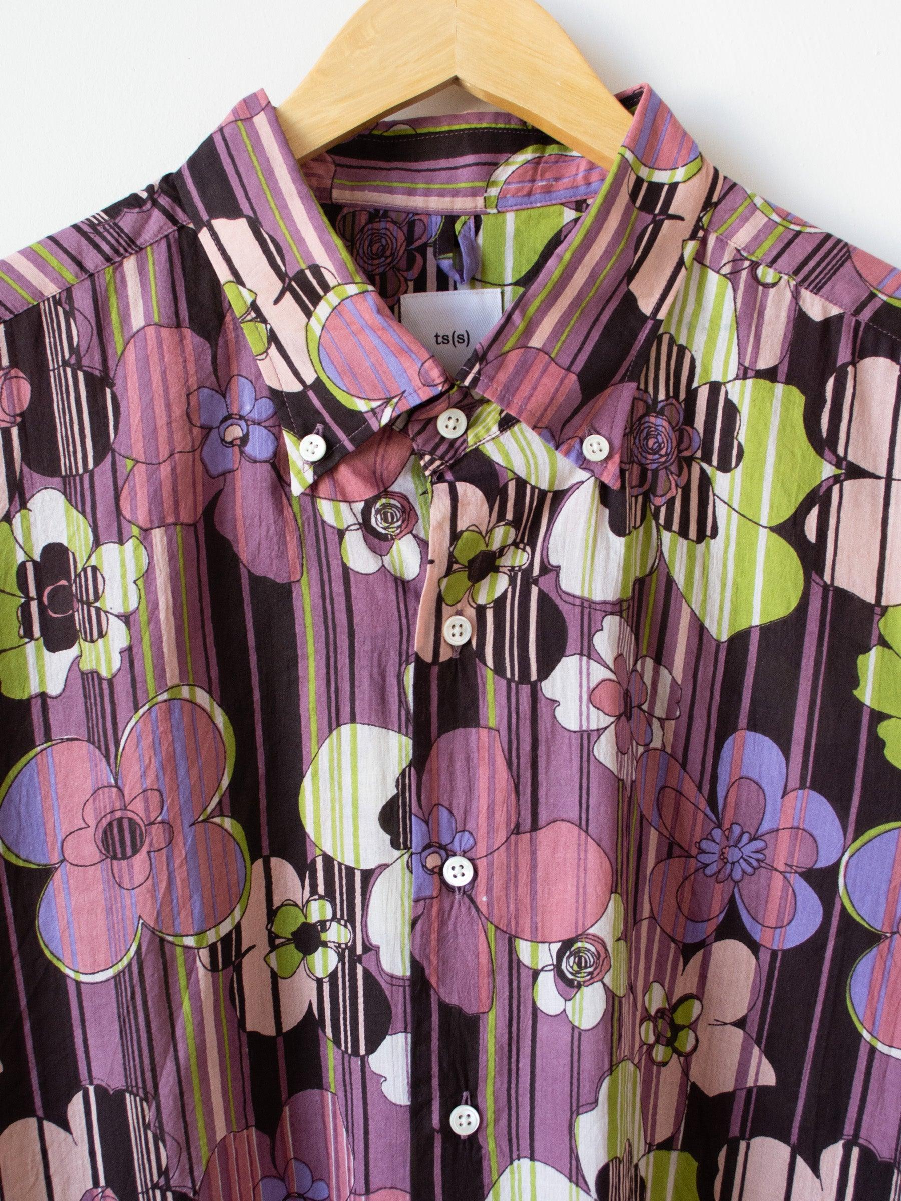 Namu Shop - ts(s) Retro Flower Print S/S BD Shirt - Wine