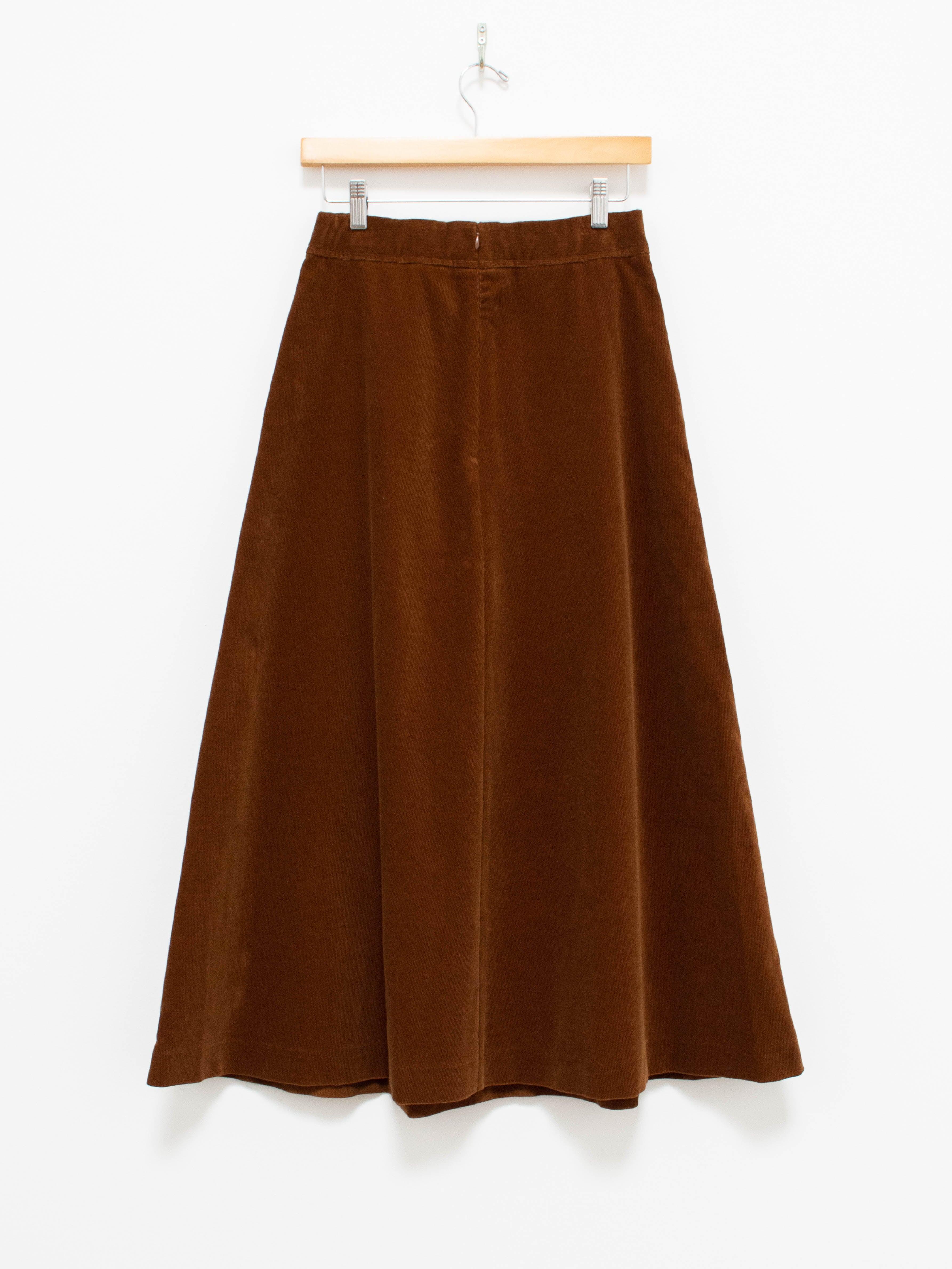 BROWN FRONT PLEATED LOW WAIST BACK SHORTS SKIRT - Berfuğ Kıran