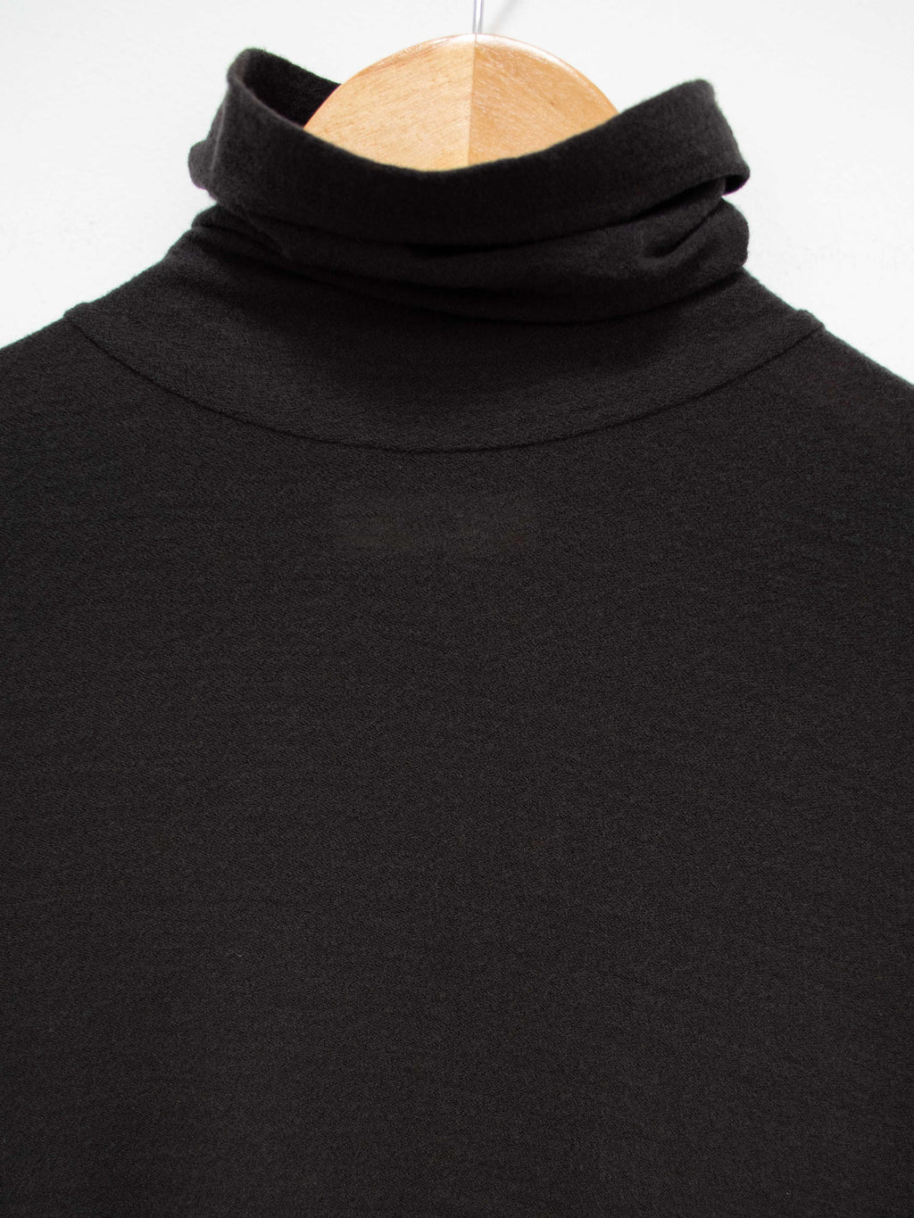 Namu Shop - Unfil Superfine Merino Crepe Jersey Turtleneck Tee - Charcoal