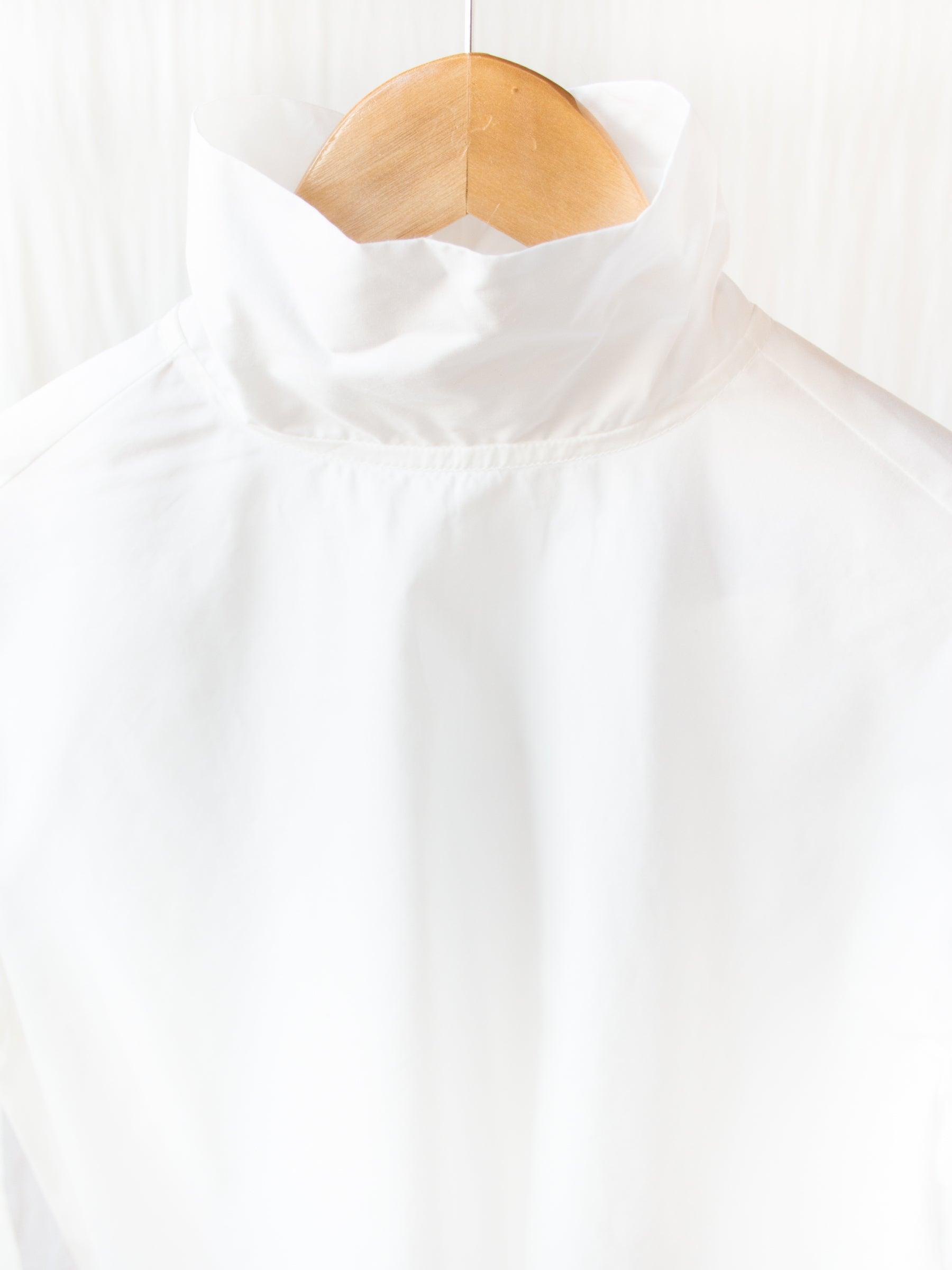 Namu Shop - Veritecoeur Lightweight High Neck Blouse