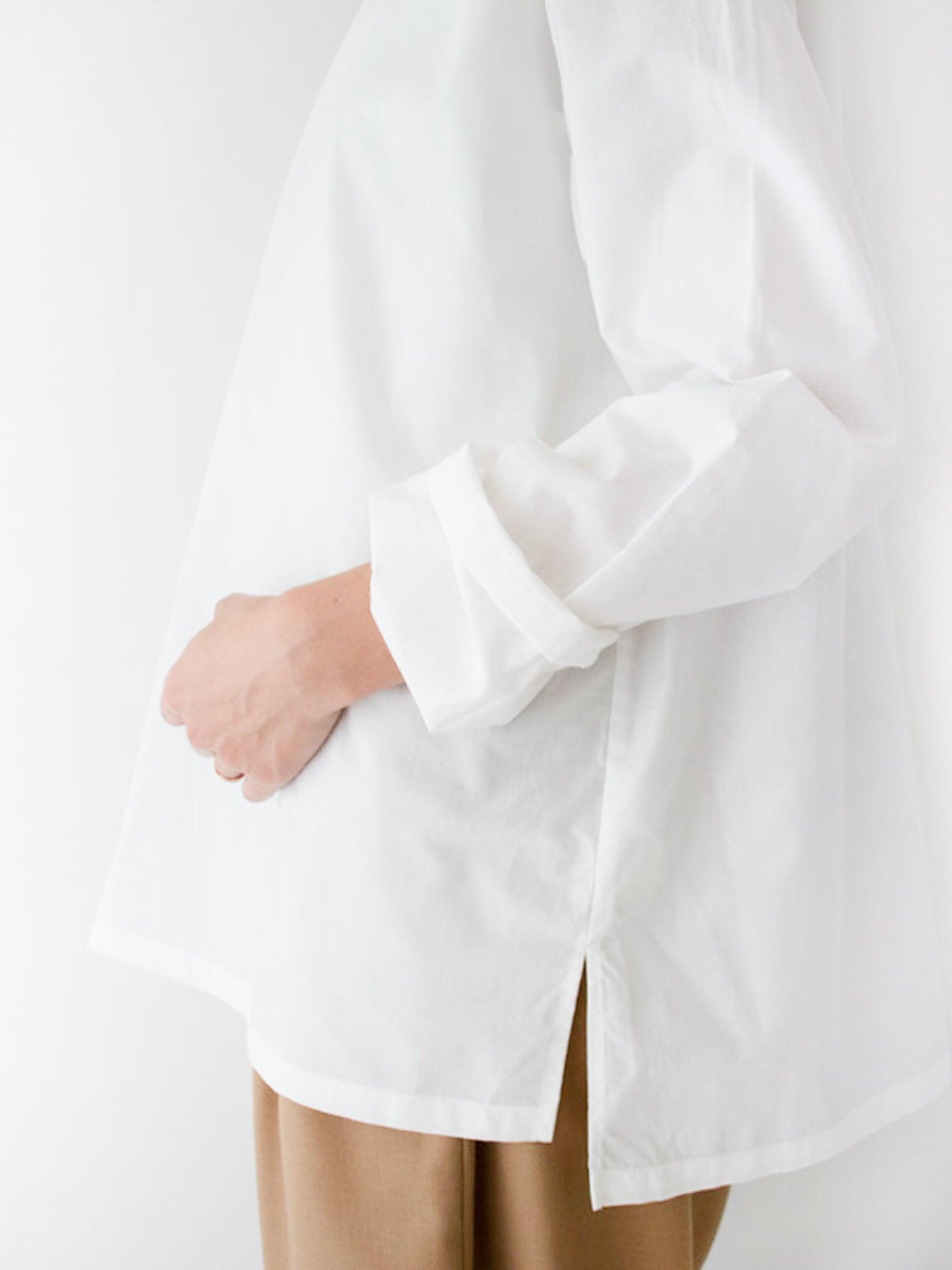 Namu Shop - Veritecoeur Lightweight High Neck Blouse
